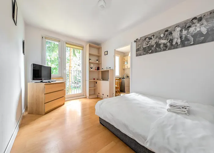 Pochyla Comfort By Bookinghost Appartamento Breslavia