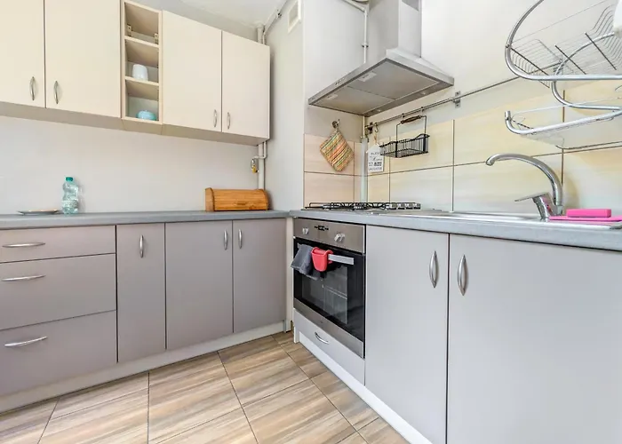 Pochyla Comfort By Bookinghost