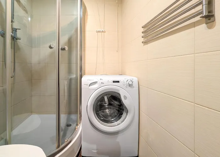 Pochyla Comfort By Bookinghost *